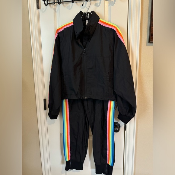 Fabletics black warm up with rainbow stripes. - Picture 1 of 5